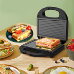 WINNING STAR – Sendvič aparat 750W – ST9370T - Image 6